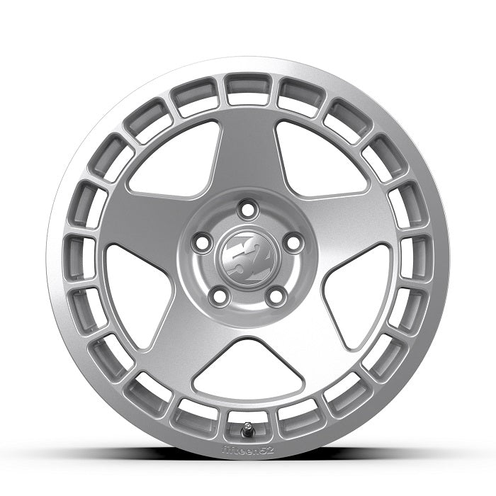 Fifteen52 Turbomac Silver Wheels