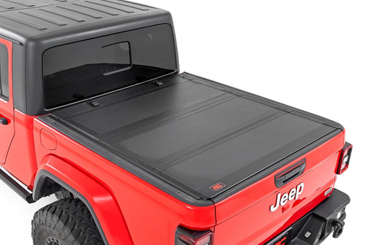 Rough Country Hard Tri-Fold Flip Up Bed Cover | 5' Bed | Jeep Gladiator JT 4WD (2020-2024)