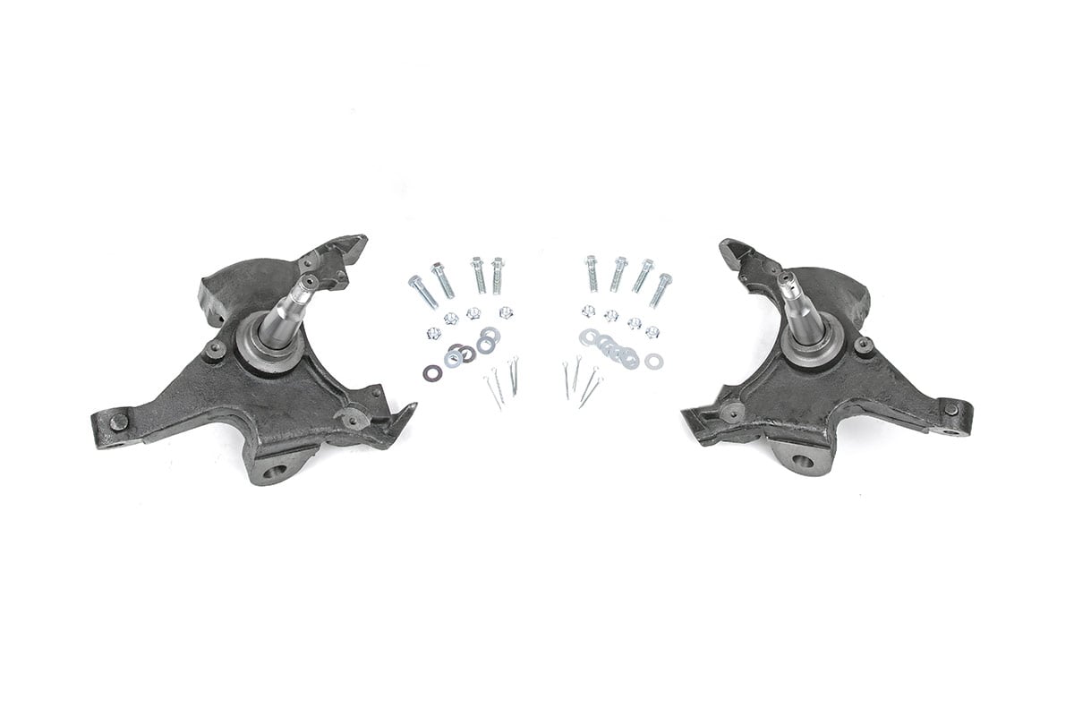 Rough Country 2 Inch Lowering Spindles | Chevy C1500/K1500 Truck Extended Ca 2WD (88-99)