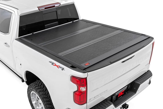 Rough Country Hard Low Profile Bed Cover | 6'7" Bed | Rail Cap | Chevy/GMC 1500/2500HD/3500HD (14-19)