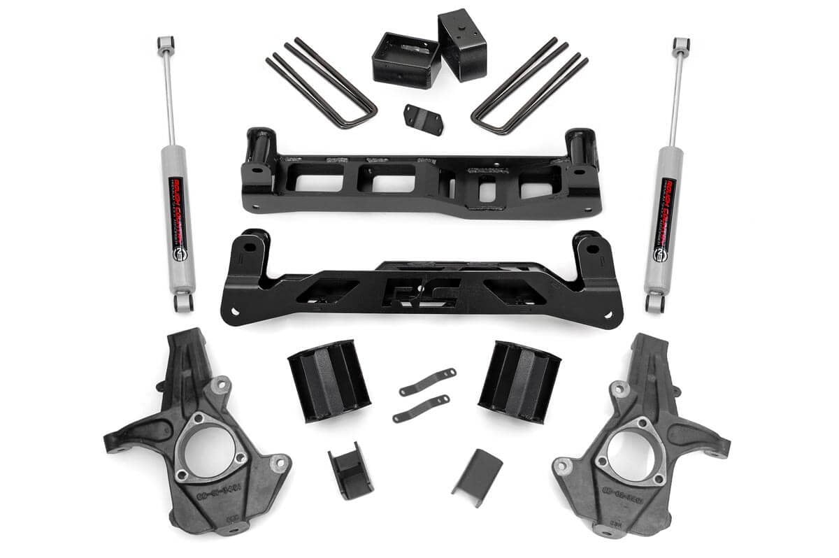 Rough Country 5 Inch Lift Kit | Cast Steel | Chevy/GMC 1500 2WD (14-17)