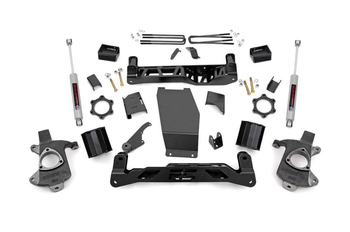 Rough Country 5 Inch Lift Kit | Cast Steel | Chevy/GMC 1500 4WD (14-18 & Classic)