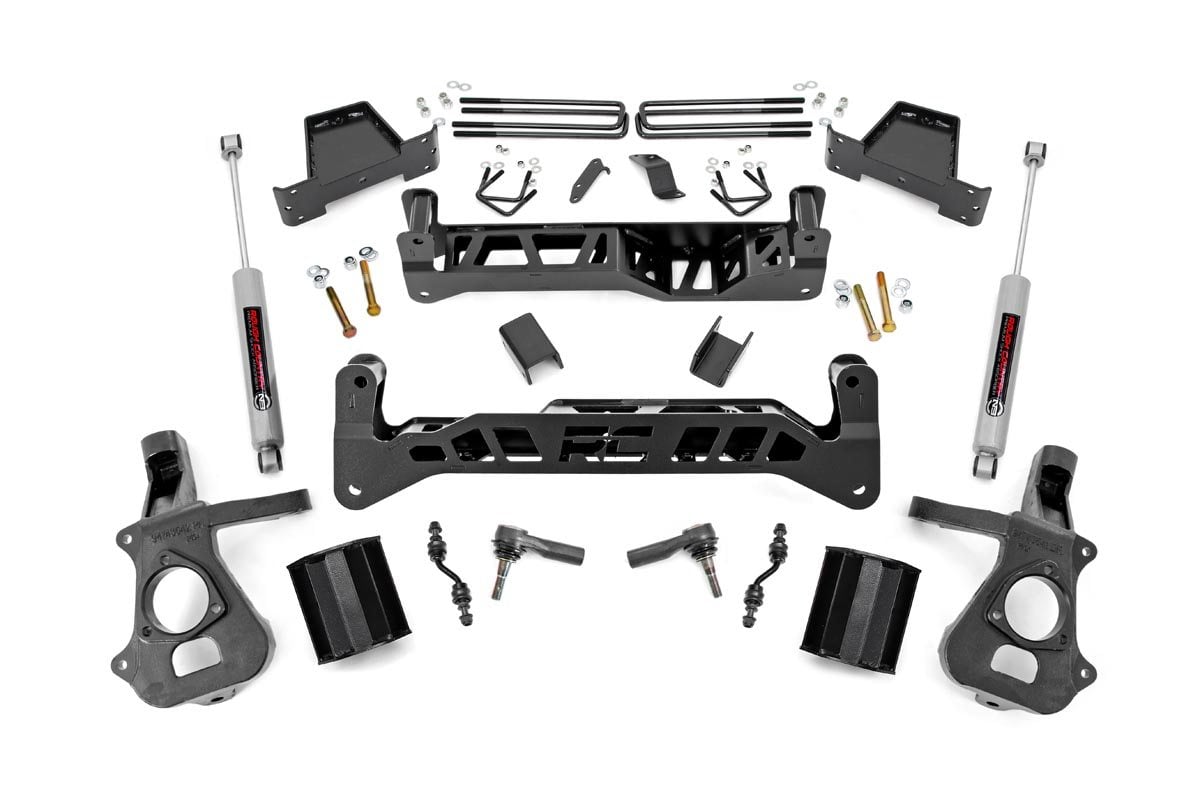 Rough Country 7 Inch Lift Kit | Cast Steel | Chevy/GMC 1500 2WD (14-18 & Classic)