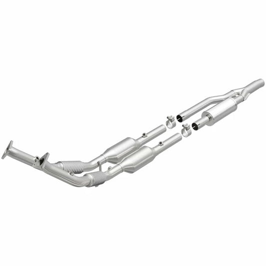 MagnaFlow Direct Fit Catalytic Converter 06- Audi A3 Quattro 3.2L (49873)