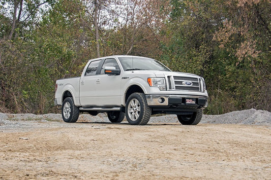 Rough Country 2 Inch Lift Kit | N3 Struts/N3 | Ford F-150 4WD (2009-2013)