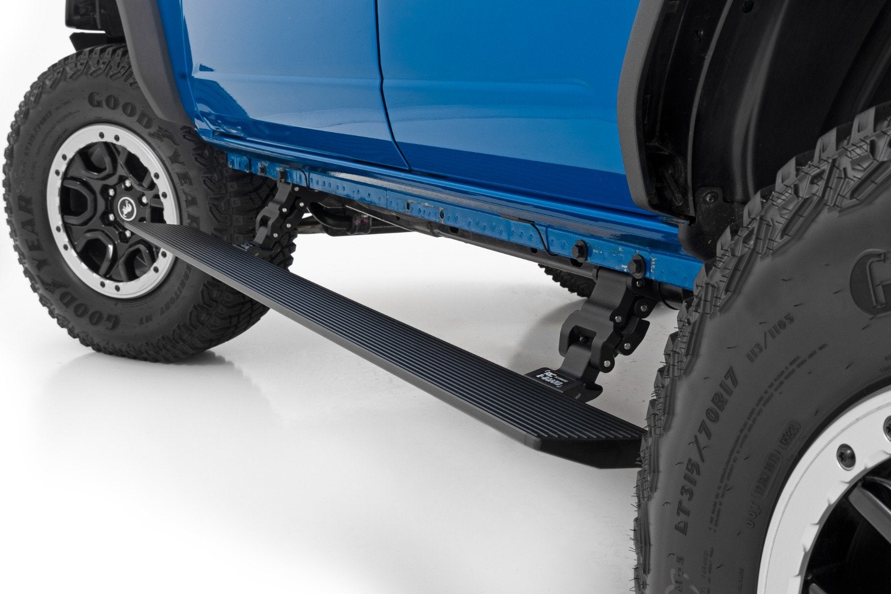 Rough Country Power Running Boards | Dual Electric Motor | 4 Door | Ford Bronco 4WD (21-24)