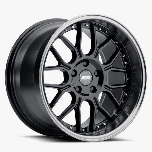 ESR CS18 18x8.5 5x112 +40 66.6 Gloss Black (88551240 CS18GBLK-ML)