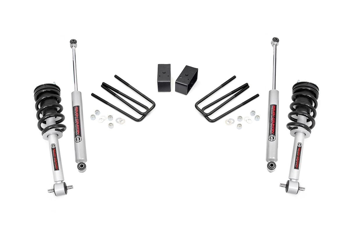 Rough Country 3.5 Inch Lift Kit | N3 Struts | Chevy/GMC 1500 2WD (07-13)